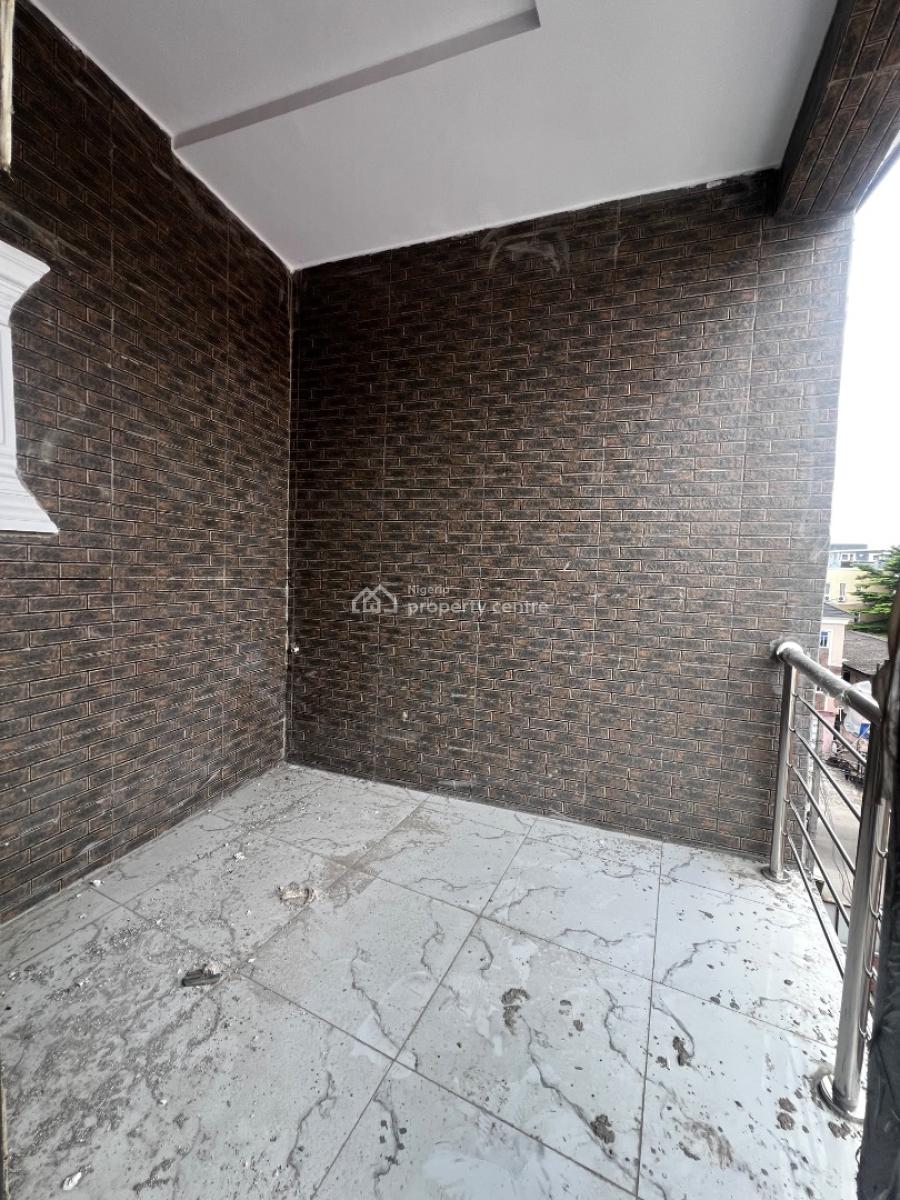Extravagant 2/bedroom Apartments, Alagomeji, Yaba, Lagos, Flat / Apartment for Rent