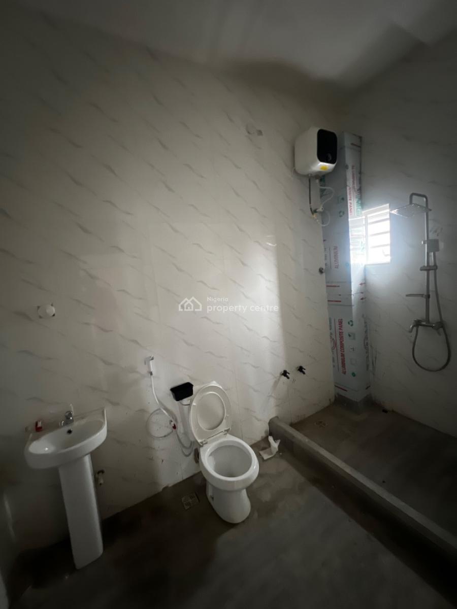 Extravagant 2/bedroom Apartments, Alagomeji, Yaba, Lagos, Flat / Apartment for Rent