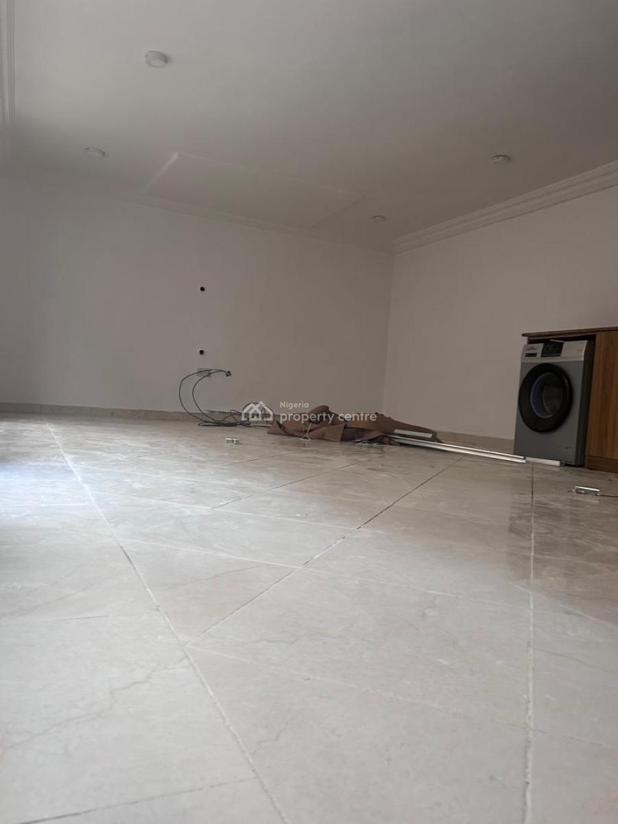 1-bedroom Apartment, Lekki Phase 1, Lekki, Lagos, Mini Flat (room and Parlour) for Rent