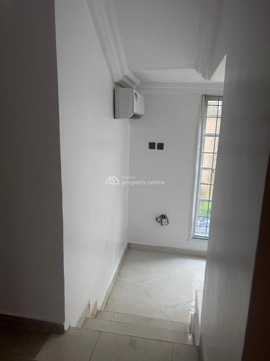 1-bedroom Apartment, Lekki Phase 1, Lekki, Lagos, Mini Flat (room and Parlour) for Rent