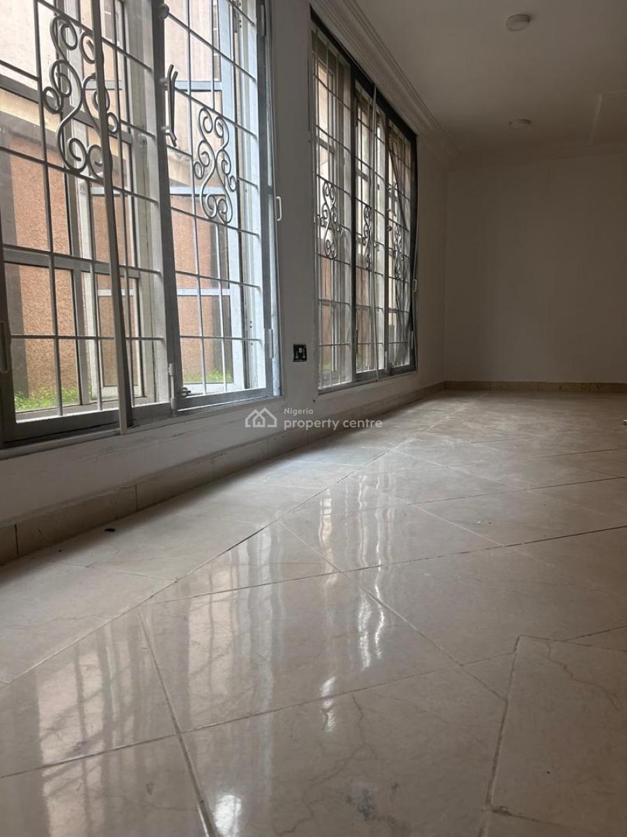 1-bedroom Apartment, Lekki Phase 1, Lekki, Lagos, Mini Flat (room and Parlour) for Rent