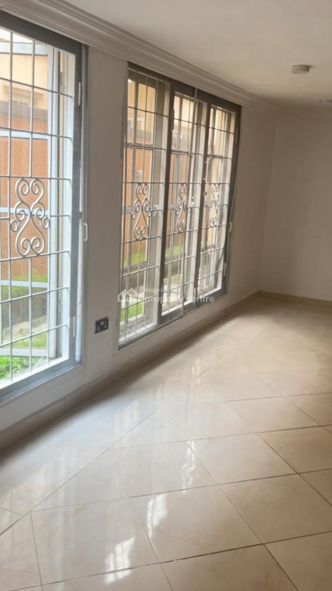 1-bedroom Apartment, Lekki Phase 1, Lekki, Lagos, Mini Flat (room and Parlour) for Rent