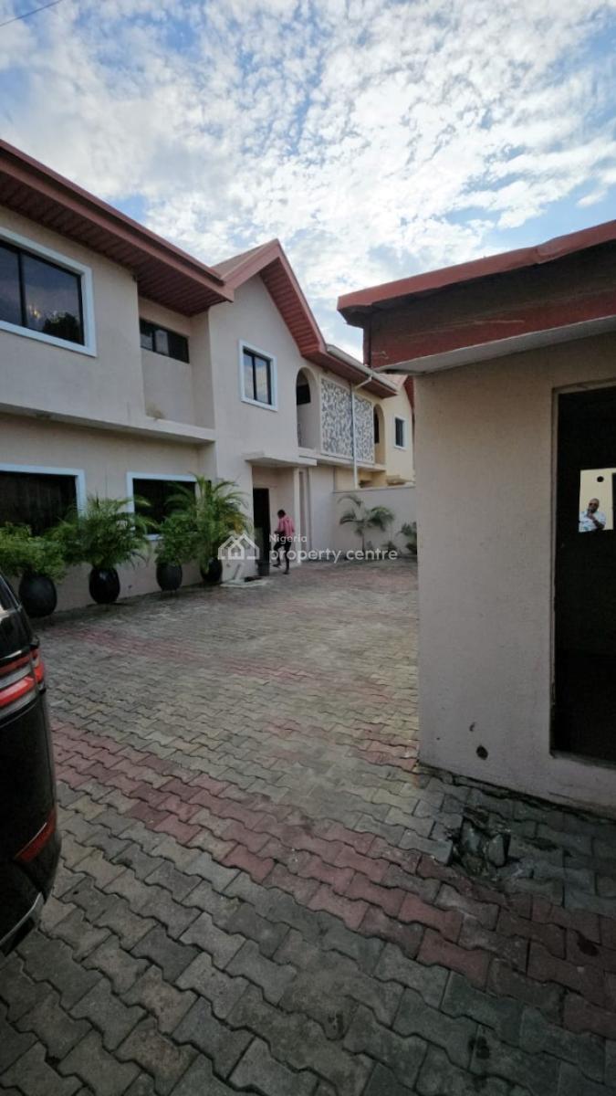 5 Bedrooms Semi Detached Duplex + 2 Rooms Bq, Off Admiralty Road, Lekki Phase 1, Lekki, Lagos, Semi-detached Duplex for Sale