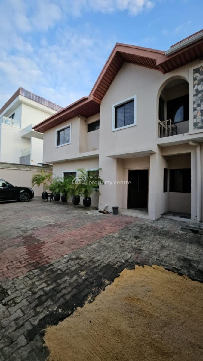 5 Bedrooms Semi Detached Duplex + 2 Rooms Bq, Off Admiralty Road, Lekki Phase 1, Lekki, Lagos, Semi-detached Duplex for Sale