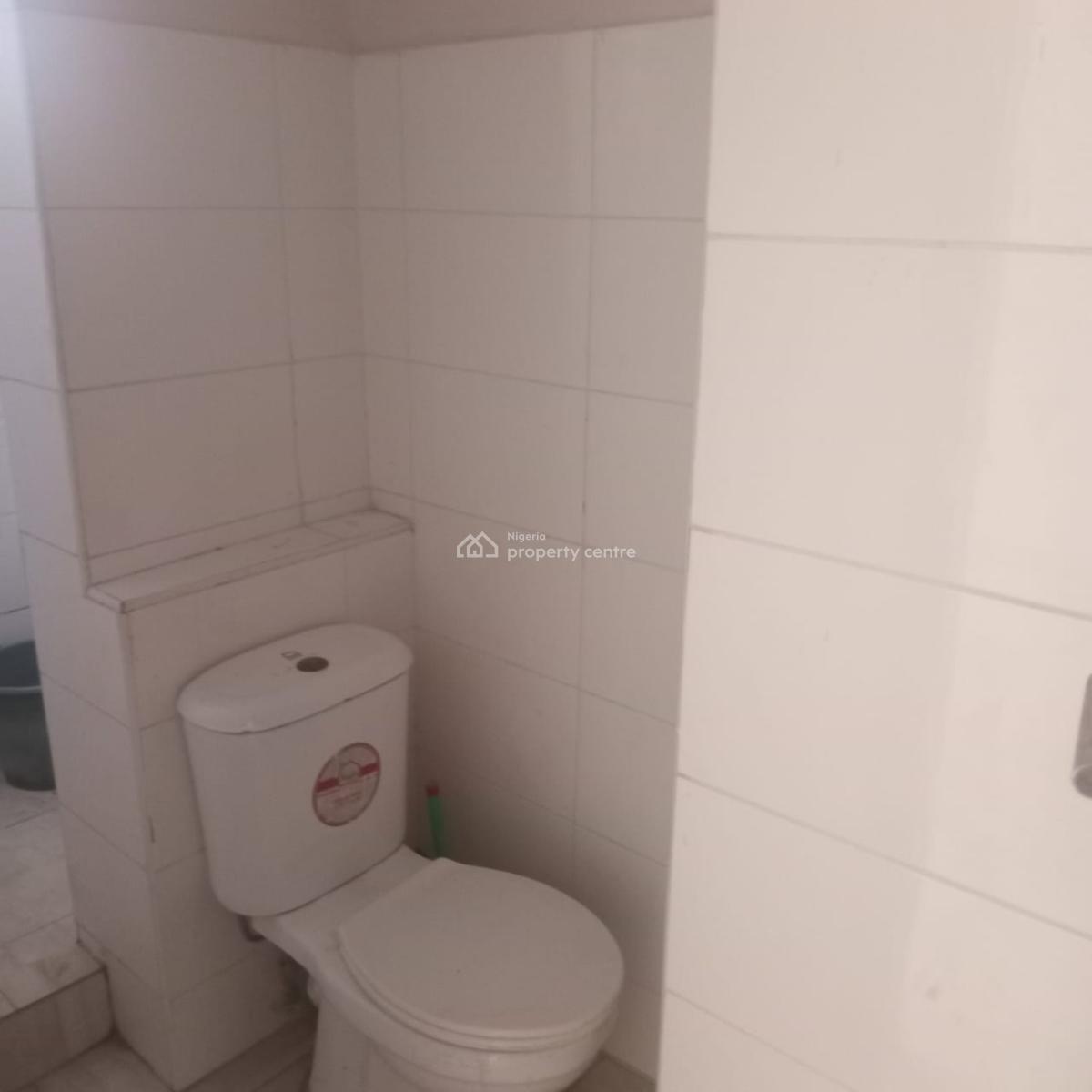 2 Bedroom Flat, Off Domino Pizza Ologolo Lekki Lagos, Ologolo, Lekki, Lagos, Flat / Apartment for Rent