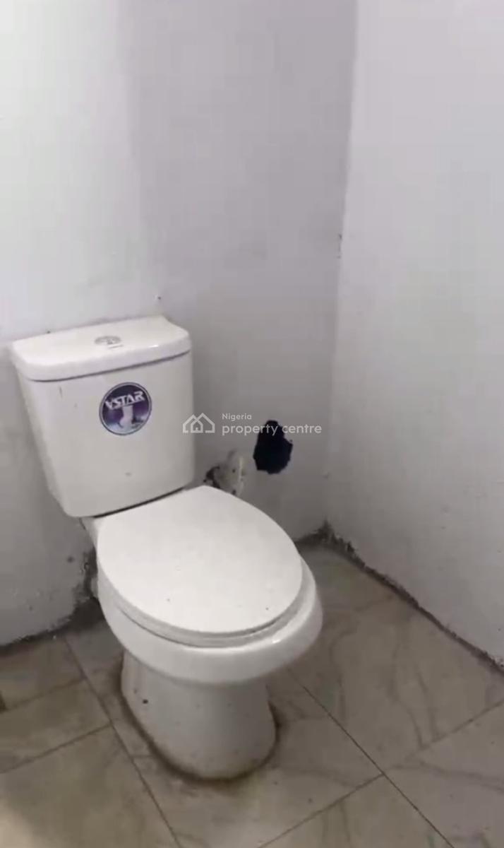 Massively Spacious Church Space, Adekunle, Yaba, Lagos, Church for Rent