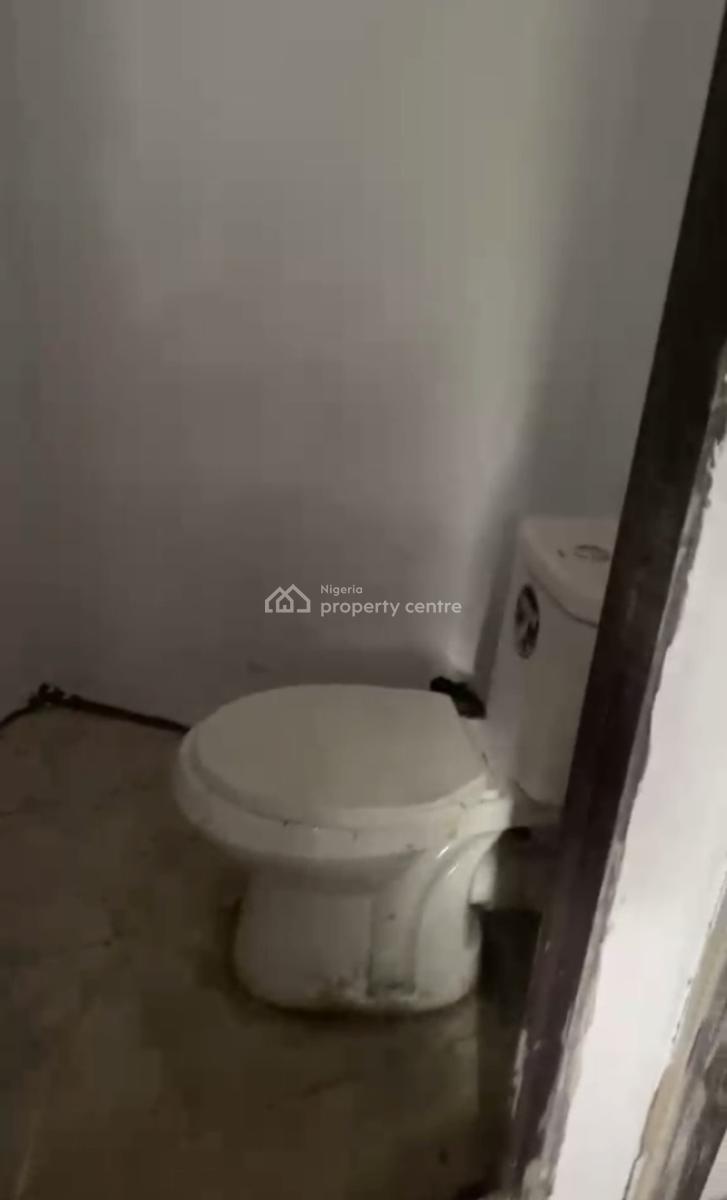 Massively Spacious Church Space, Adekunle, Yaba, Lagos, Church for Rent