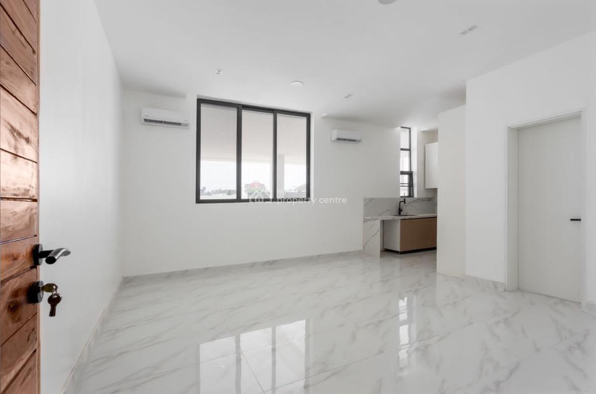 Modernly Finished 2 Bedroom Apartment, Lekki Phase 1, Lekki, Lagos, Flat / Apartment for Sale