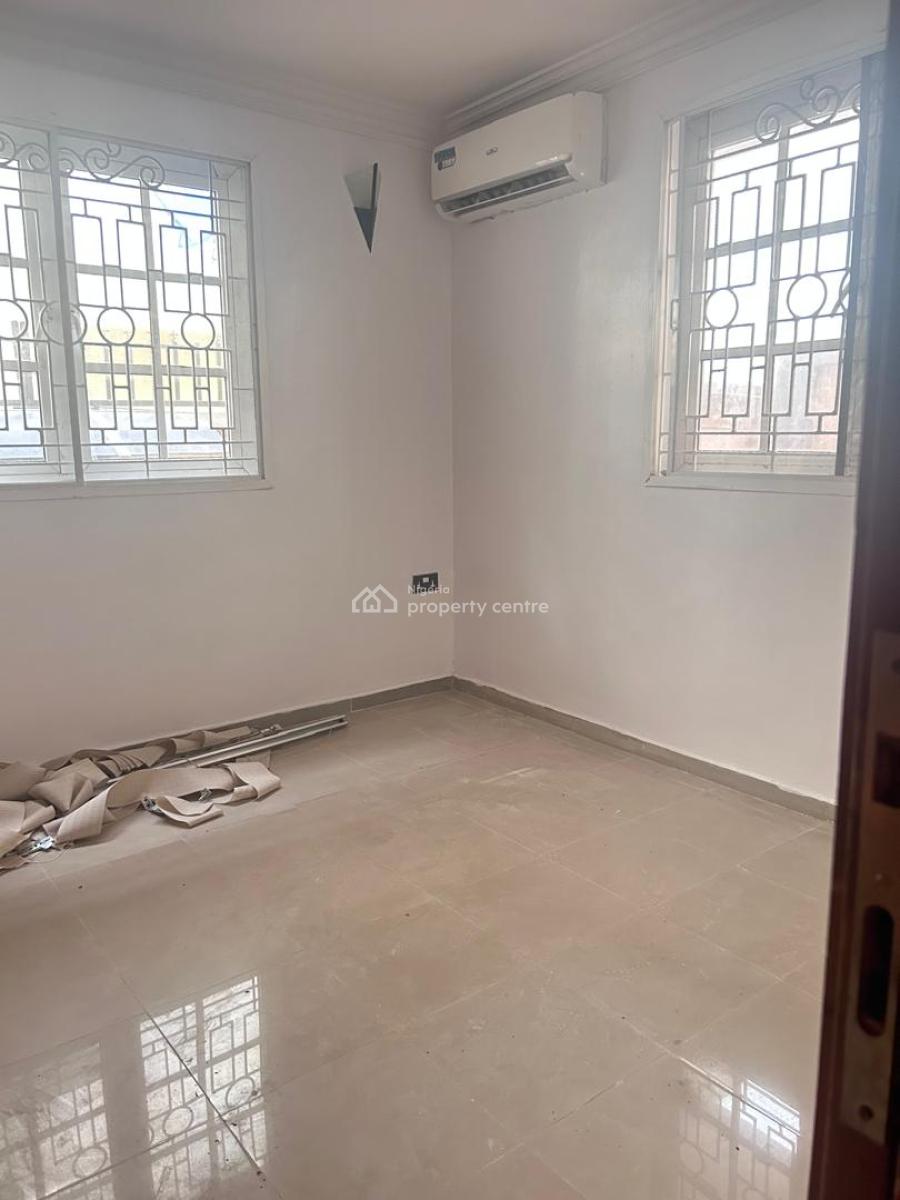 *serviced and Fully Fitted One Bedroom Apartment, Off Admiralty Way, Lekki Phase 1, Lekki, Lagos, Flat / Apartment for Rent