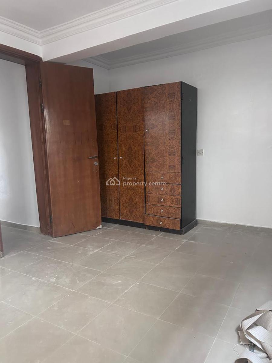 *serviced and Fully Fitted One Bedroom Apartment, Off Admiralty Way, Lekki Phase 1, Lekki, Lagos, Flat / Apartment for Rent
