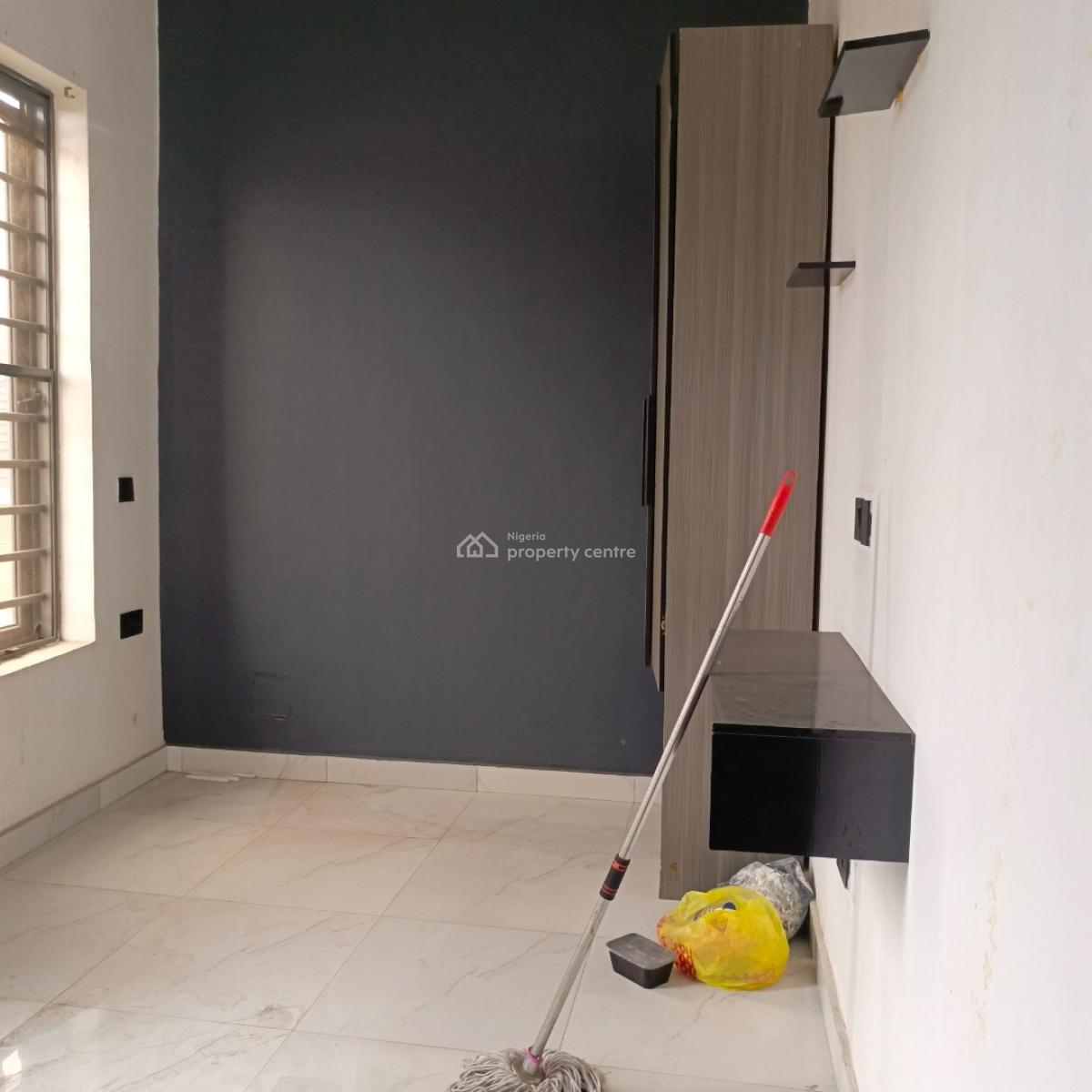 2 Bedroom Terrace, Ologolo, Lekki, Lagos, Terraced Duplex for Rent