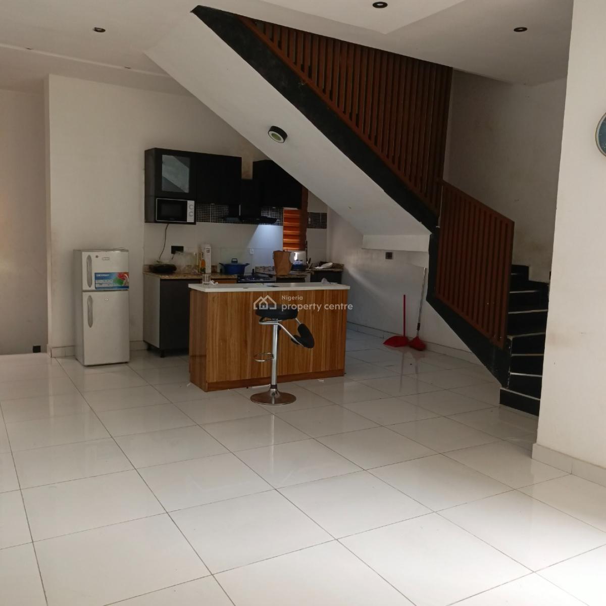 2 Bedroom Terrace, Ologolo, Lekki, Lagos, Terraced Duplex for Rent