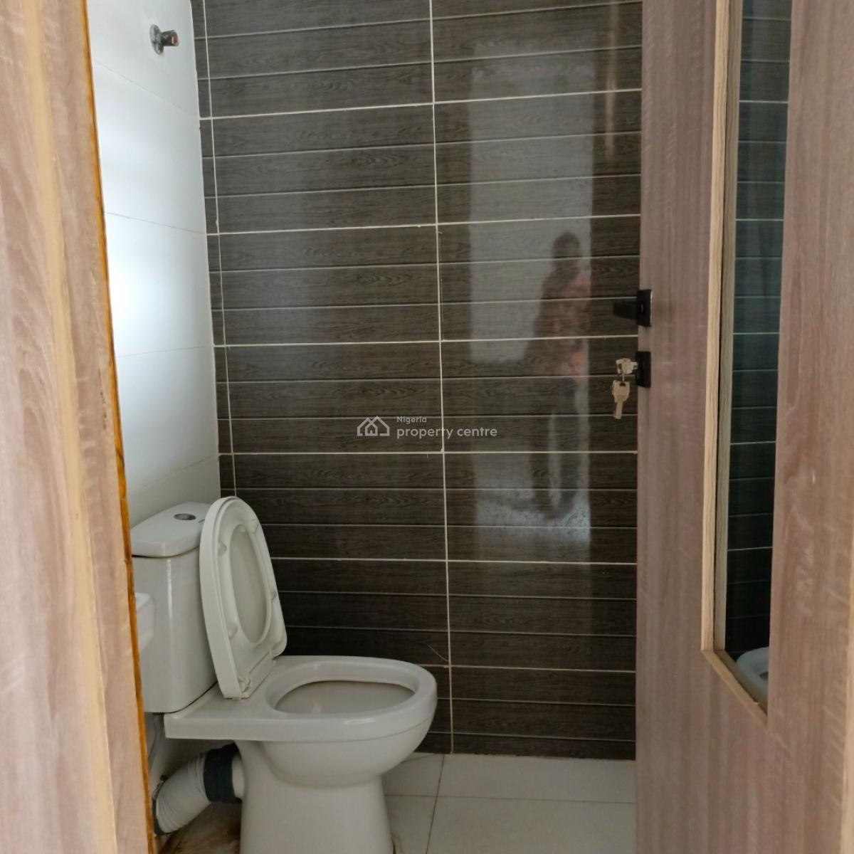 2 Bedroom Terrace, Ologolo, Lekki, Lagos, Terraced Duplex for Rent
