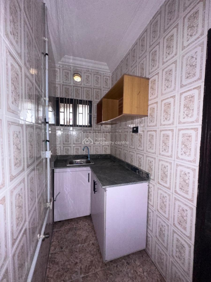 Decently Finished 1 Bedroom Apartment, Lekki Phase 1, Lekki, Lagos, Flat / Apartment for Rent