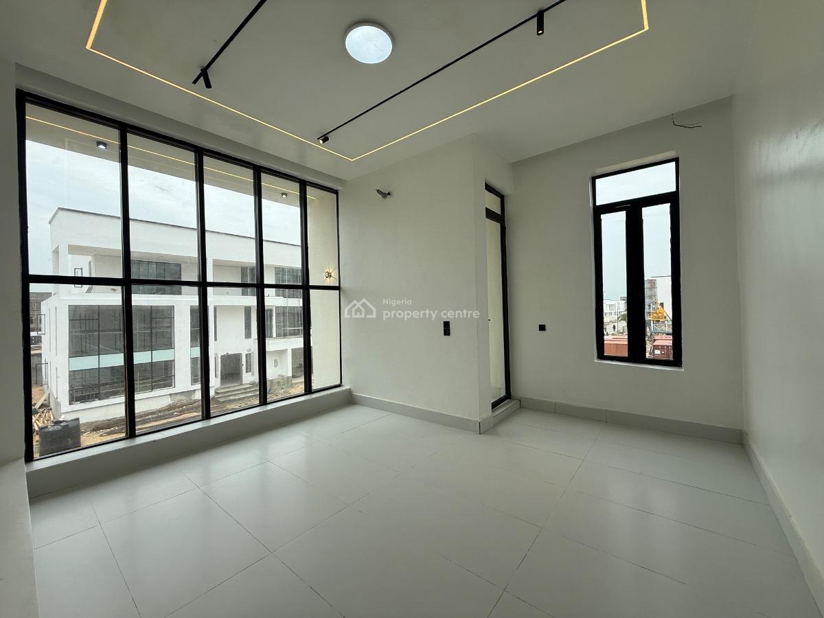 5 Bedroom Semi Detached Available, Lekki Phase 1, Lekki, Lagos, Semi-detached Duplex for Sale