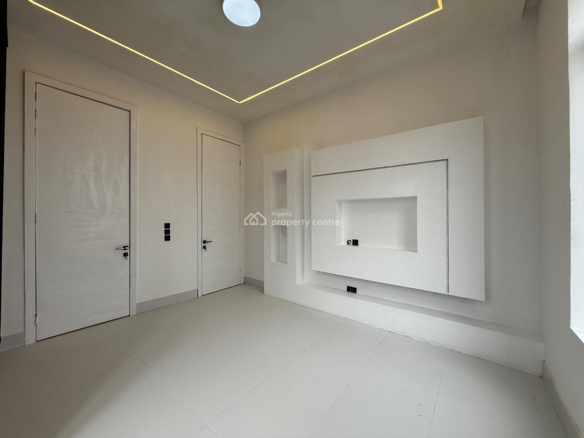 5 Bedroom Semi Detached Available, Lekki Phase 1, Lekki, Lagos, Semi-detached Duplex for Sale