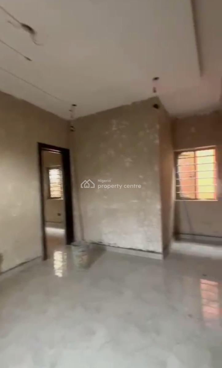 Smart Decent Two Bedroom Apartment, Shomolu, Lagos, Flat / Apartment for Rent