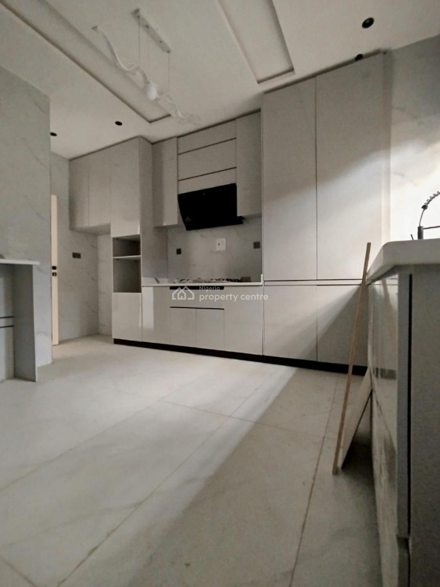 3 Bedroom Apartment, Maryland, Lagos, Block of Flats for Sale