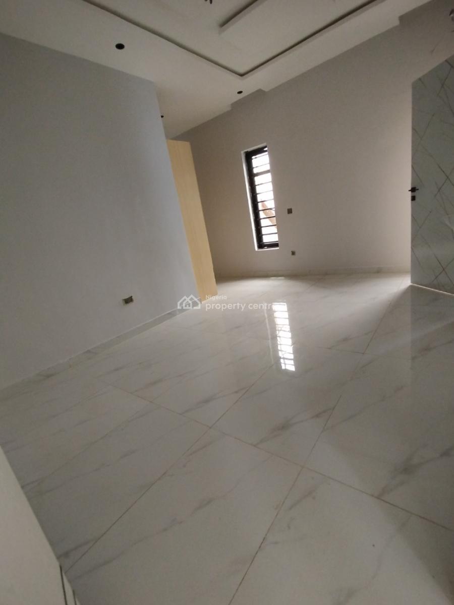 3 Bedroom Apartment, Maryland, Lagos, Block of Flats for Sale
