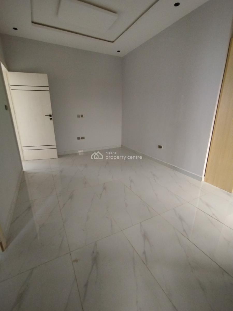 3 Bedroom Apartment, Maryland, Lagos, Block of Flats for Sale