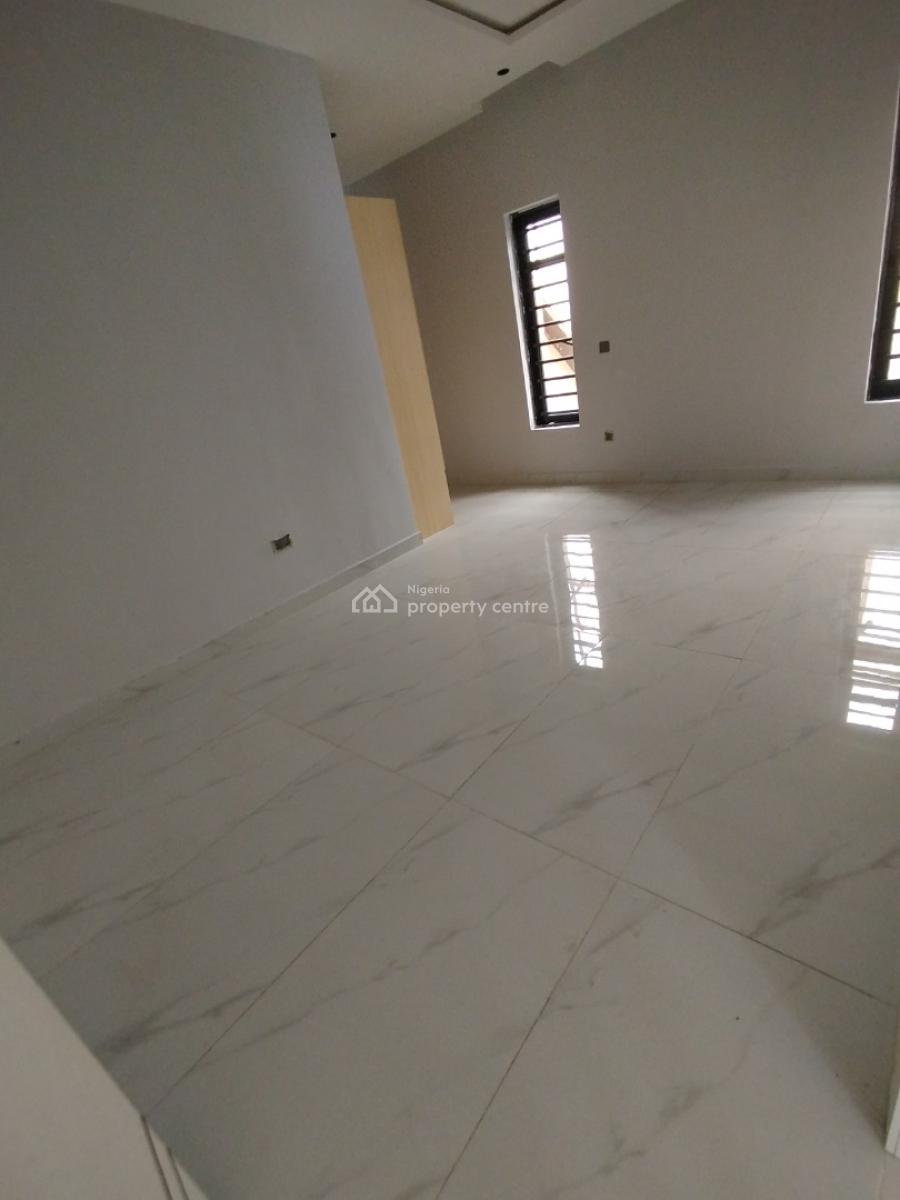3 Bedroom Apartment, Maryland, Lagos, Block of Flats for Sale