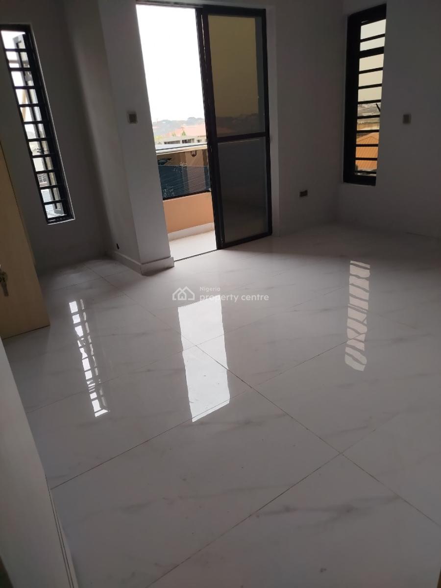 3 Bedroom Apartment, Maryland, Lagos, Block of Flats for Sale
