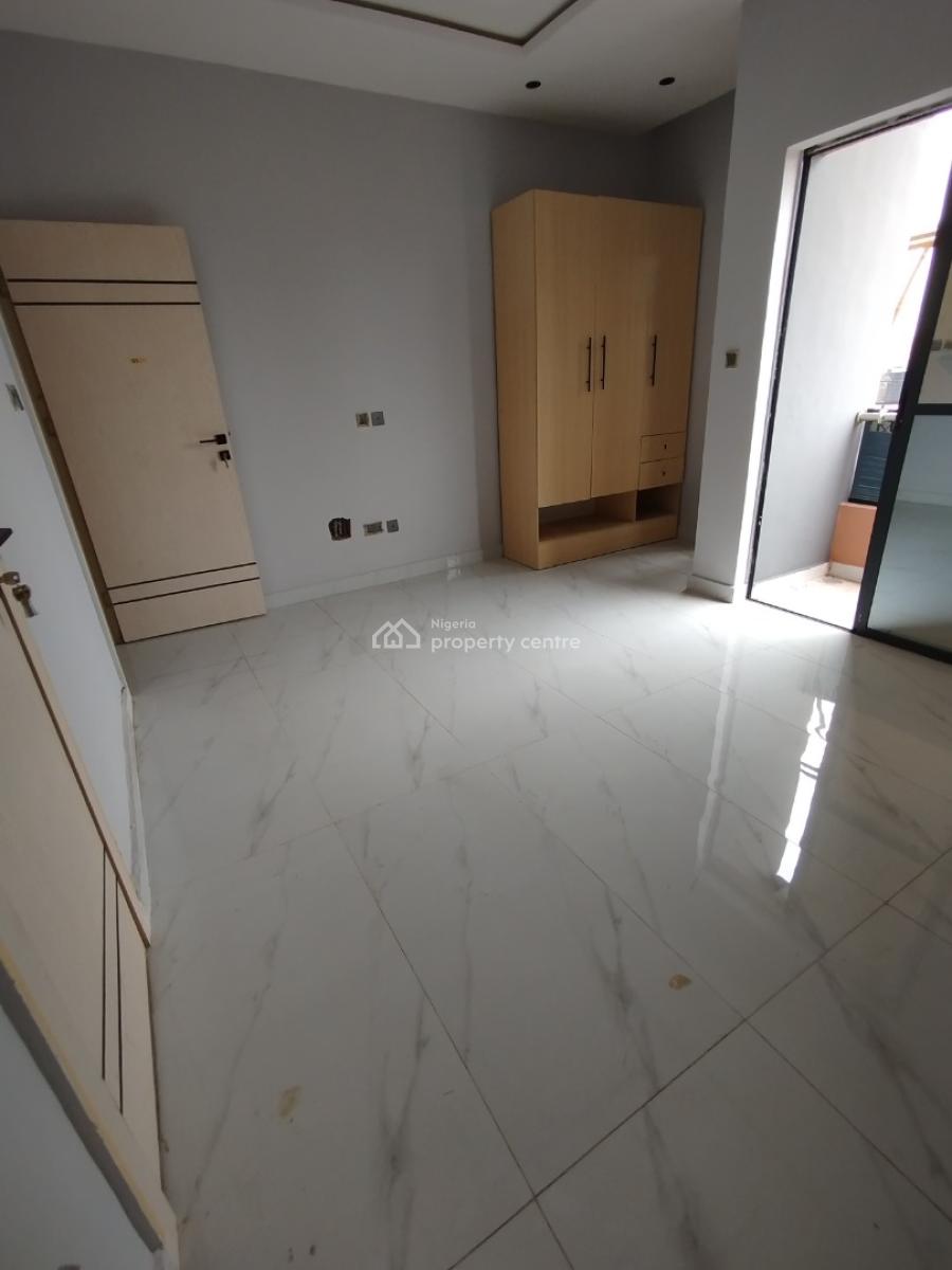 3 Bedroom Apartment, Maryland, Lagos, Block of Flats for Sale
