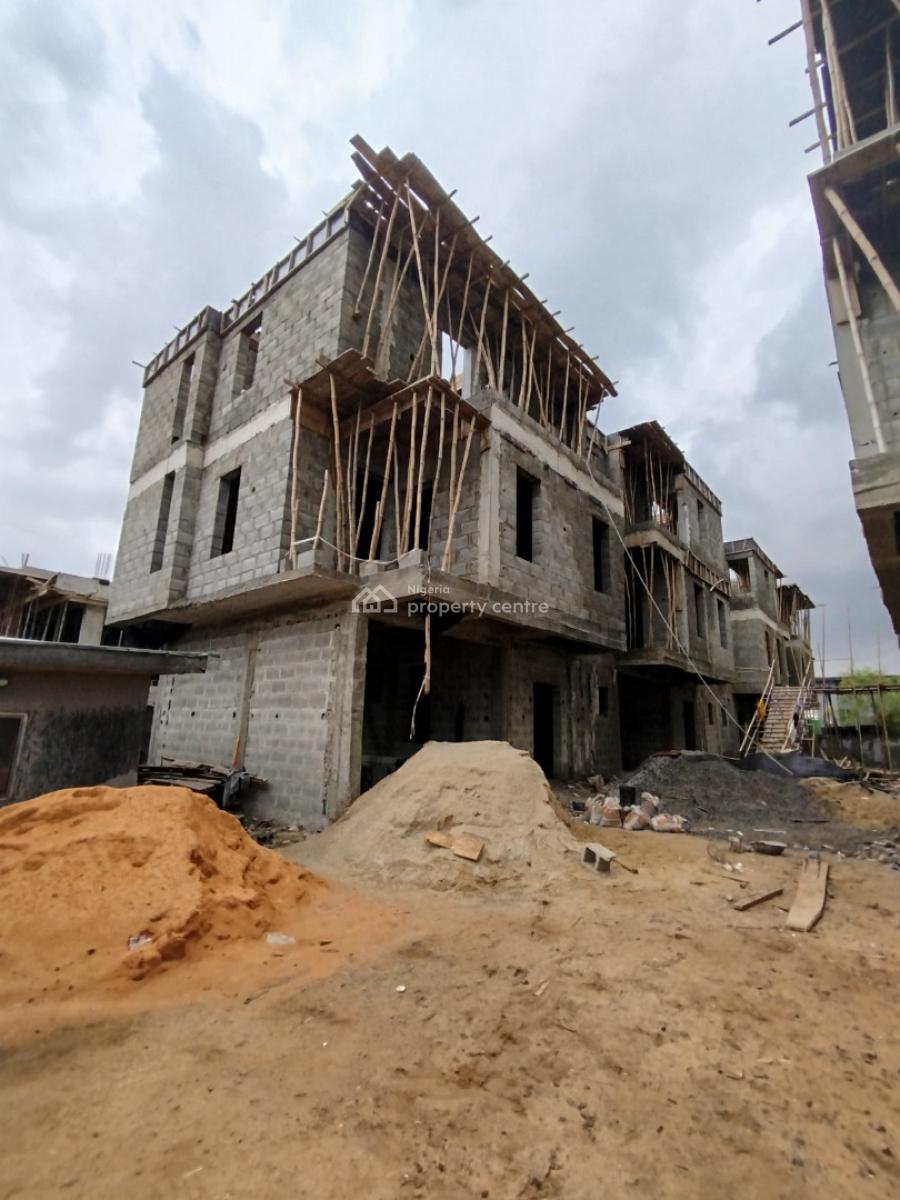 4 Bedroom Duplex with a Bq and Laundry Room, Maryland, Lagos, Semi-detached Duplex for Sale