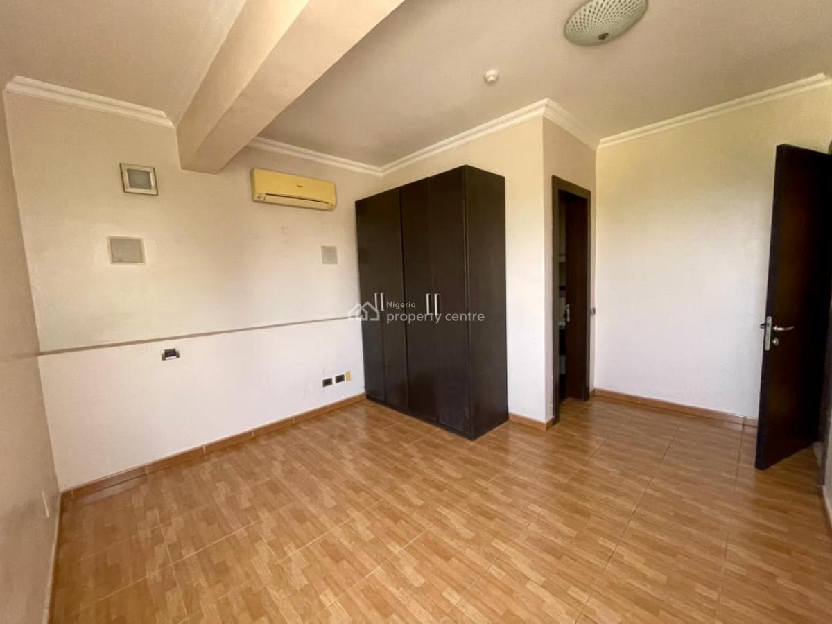 Tastefully Finished with Amazing Facilities Plus a Bq, Banana Island, Ikoyi, Lagos, Terraced Duplex for Rent