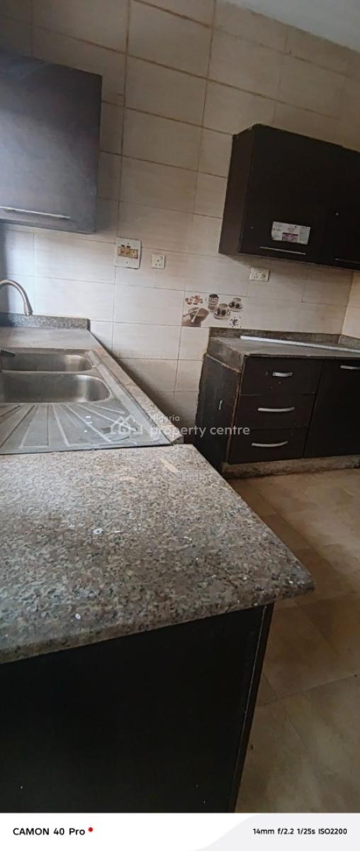 Sharp 3 Bedroom Flat Downstairs, Lekki, Lagos, Flat / Apartment for Rent