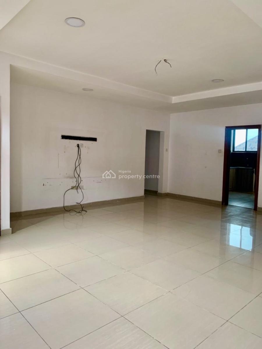Spacious and Lovely in Serene Environment, Rhs, Lekki Phase 1, Lekki, Lagos, Flat / Apartment for Rent