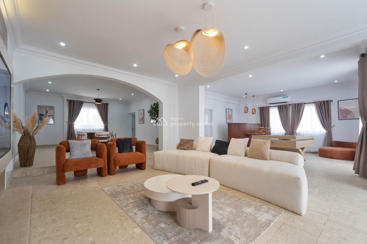 Nicely Furnished 3 Bedroom Flat, Lekki Phase 1, Lekki, Lagos, Flat / Apartment for Rent