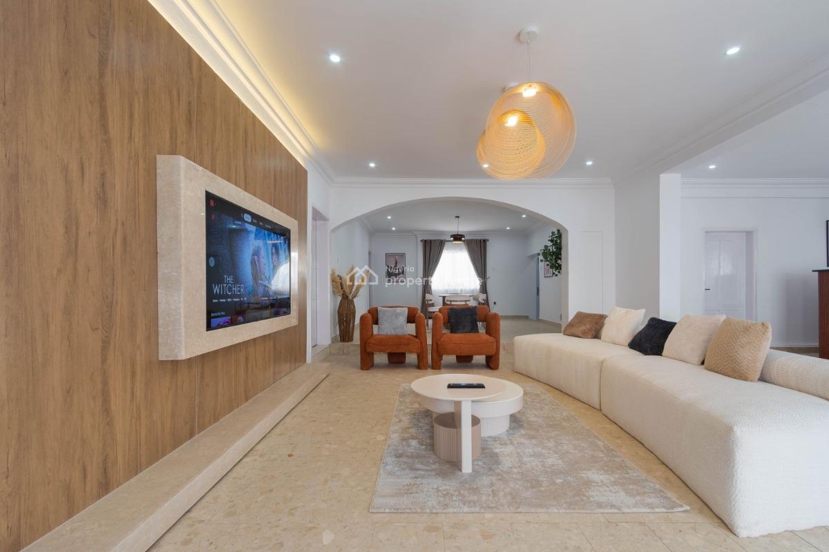 Nicely Furnished 3 Bedroom Flat, Lekki Phase 1, Lekki, Lagos, Flat / Apartment for Rent