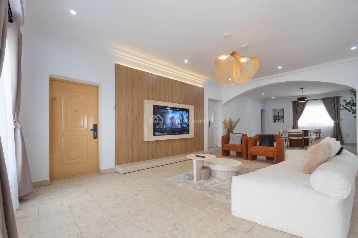 Nicely Furnished 3 Bedroom Flat, Lekki Phase 1, Lekki, Lagos, Flat / Apartment for Rent