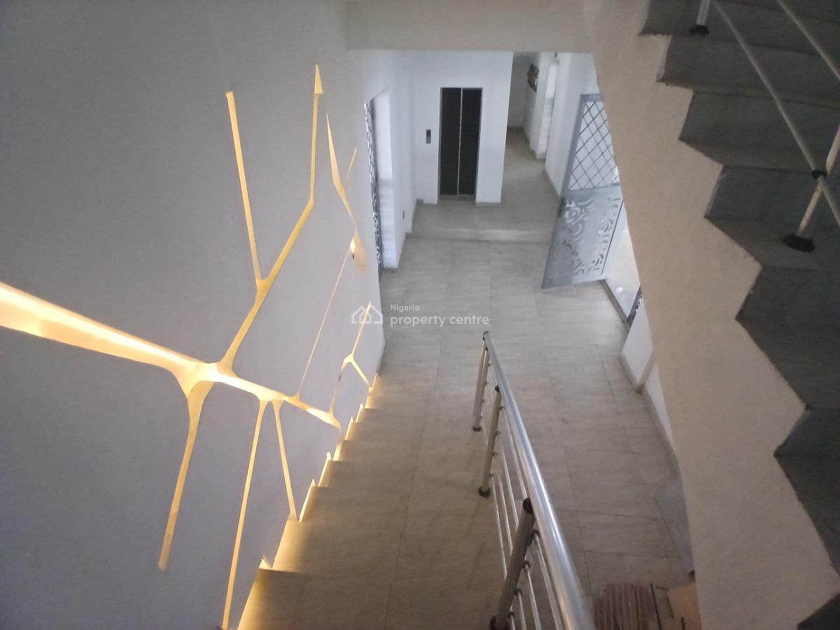 Luxury Spacious 3 Bedroom Apartment, Lekki Phase 1, Lekki, Lagos, Flat / Apartment for Sale