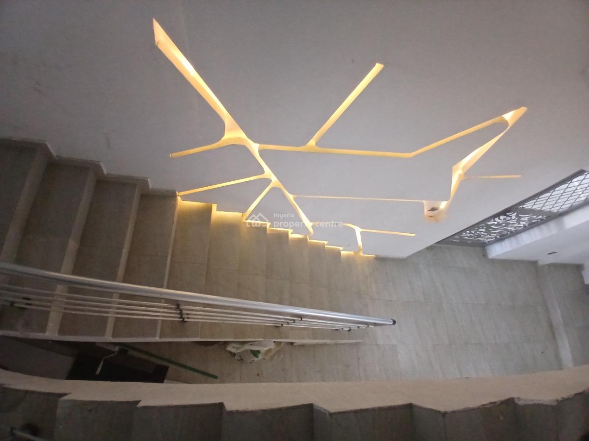 Luxury Spacious 3 Bedroom Apartment, Lekki Phase 1, Lekki, Lagos, Flat / Apartment for Sale