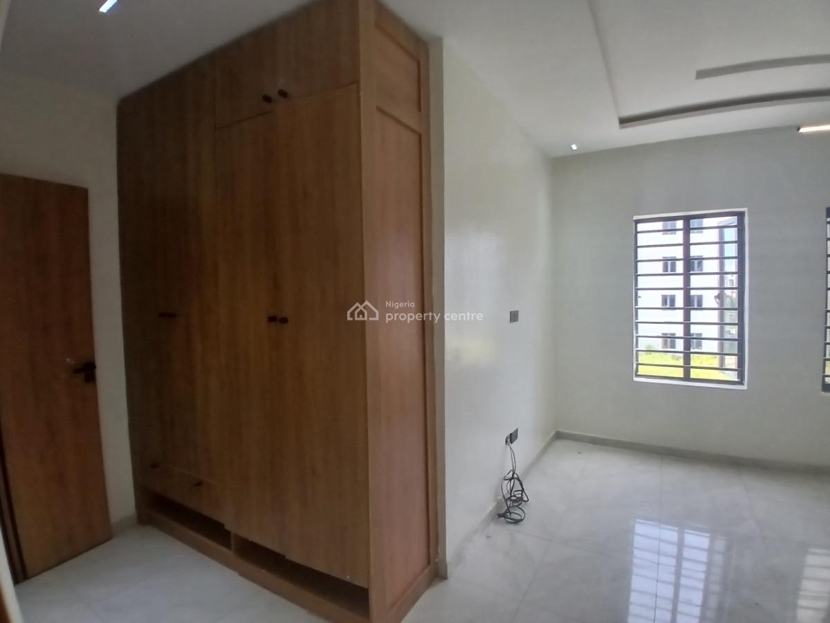 Luxury Spacious 3 Bedroom Apartment, Lekki Phase 1, Lekki, Lagos, Flat / Apartment for Sale
