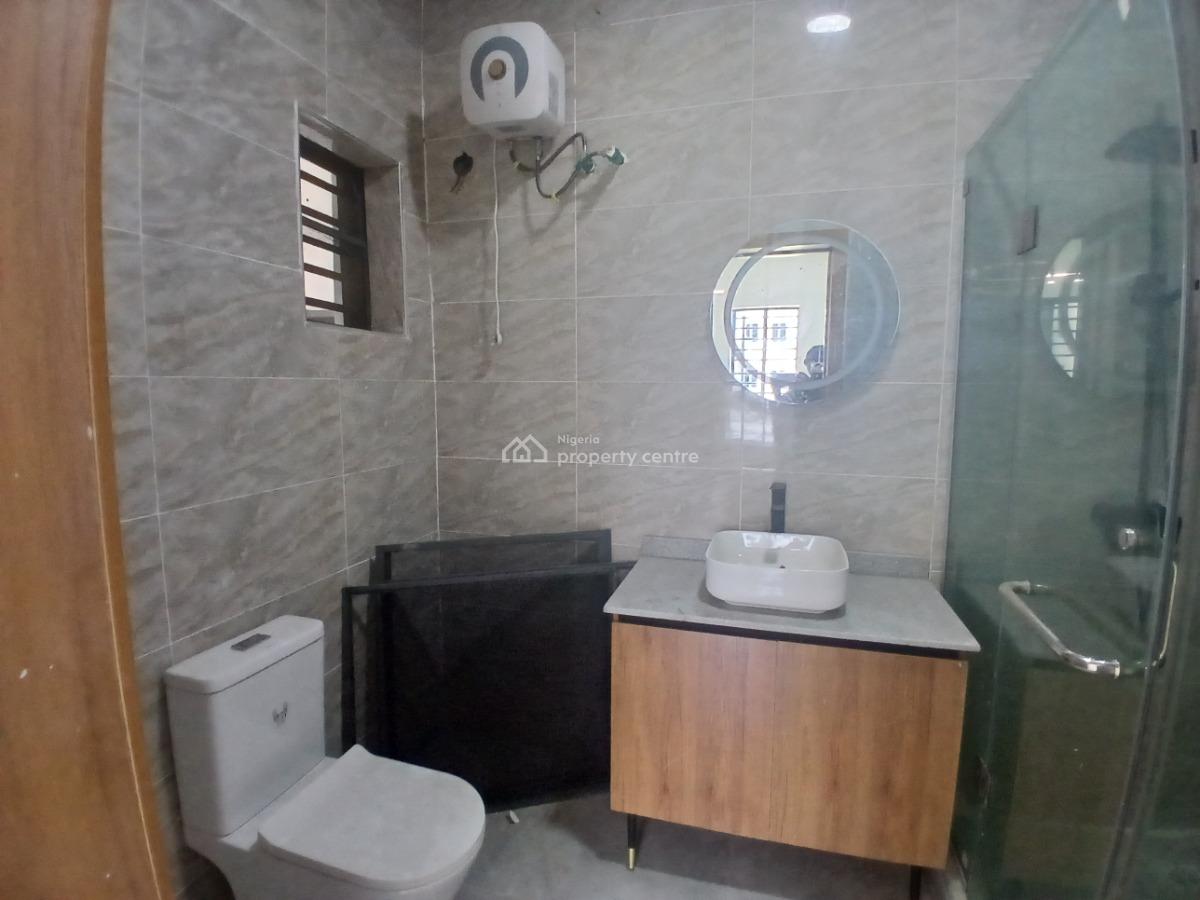 Luxury Spacious 3 Bedroom Apartment, Lekki Phase 1, Lekki, Lagos, Flat / Apartment for Sale