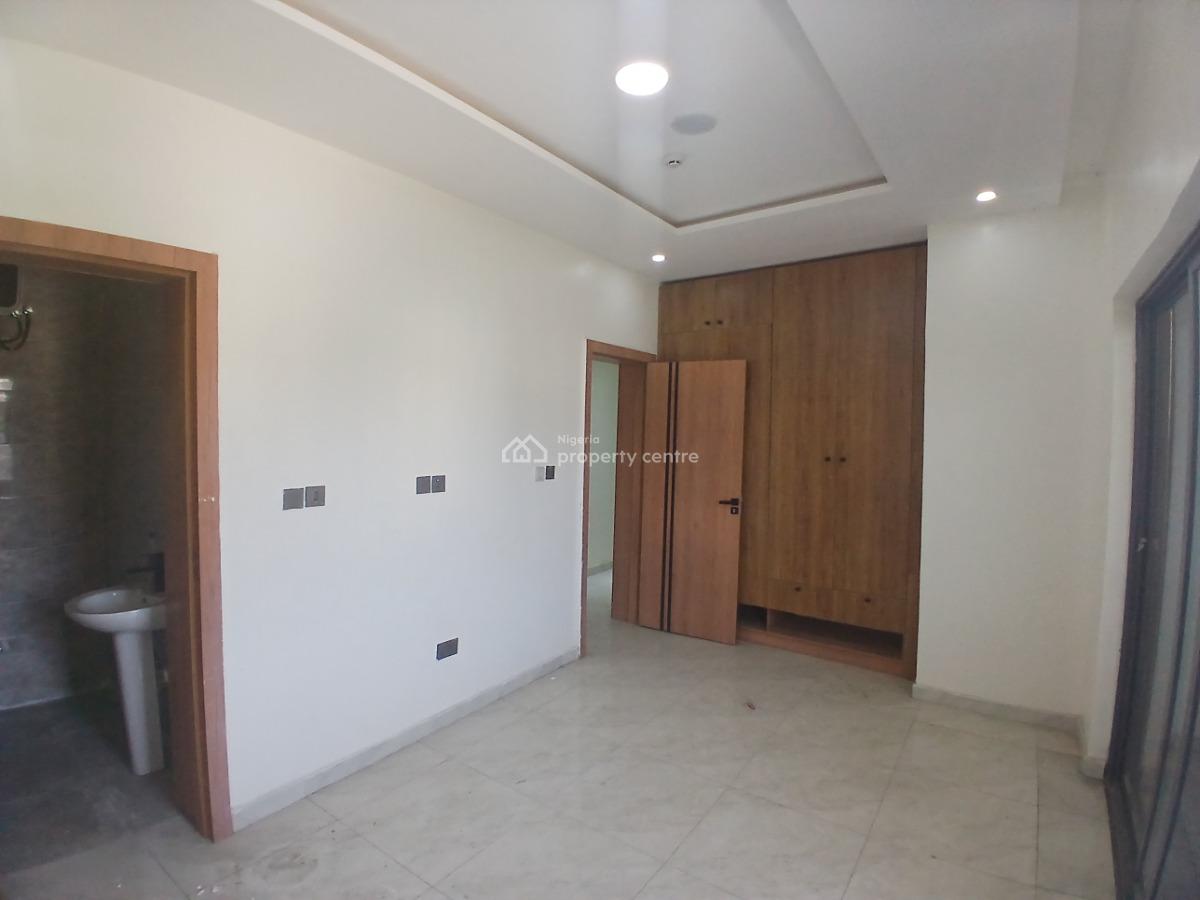 Luxury Spacious 3 Bedroom Apartment, Lekki Phase 1, Lekki, Lagos, Flat / Apartment for Sale