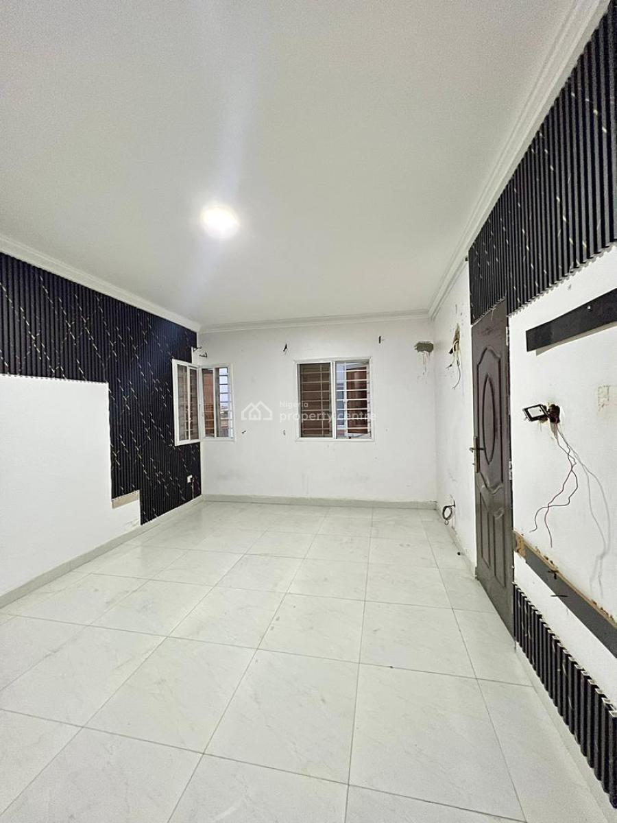 Upstairs Serviced 3 Bedroom Apartment with a Room Bq., Orchid, Lekki, Lagos, Flat / Apartment for Rent