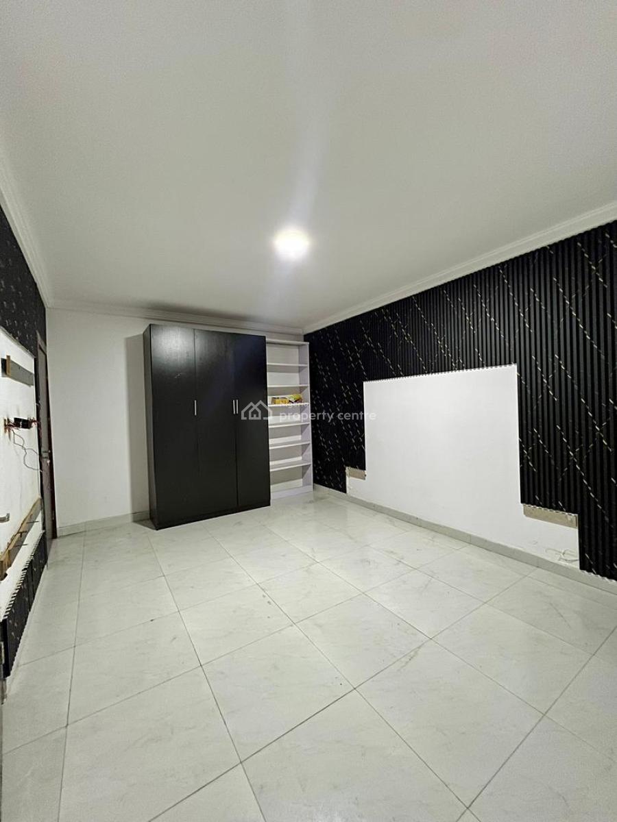 Upstairs Serviced 3 Bedroom Apartment with a Room Bq., Orchid, Lekki, Lagos, Flat / Apartment for Rent
