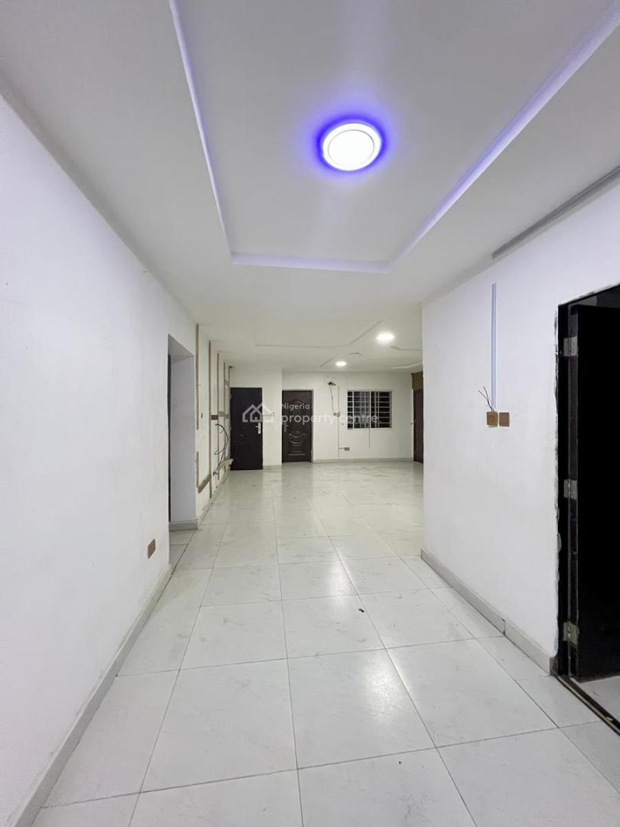 Upstairs Serviced 3 Bedroom Apartment with a Room Bq., Orchid, Lekki, Lagos, Flat / Apartment for Rent