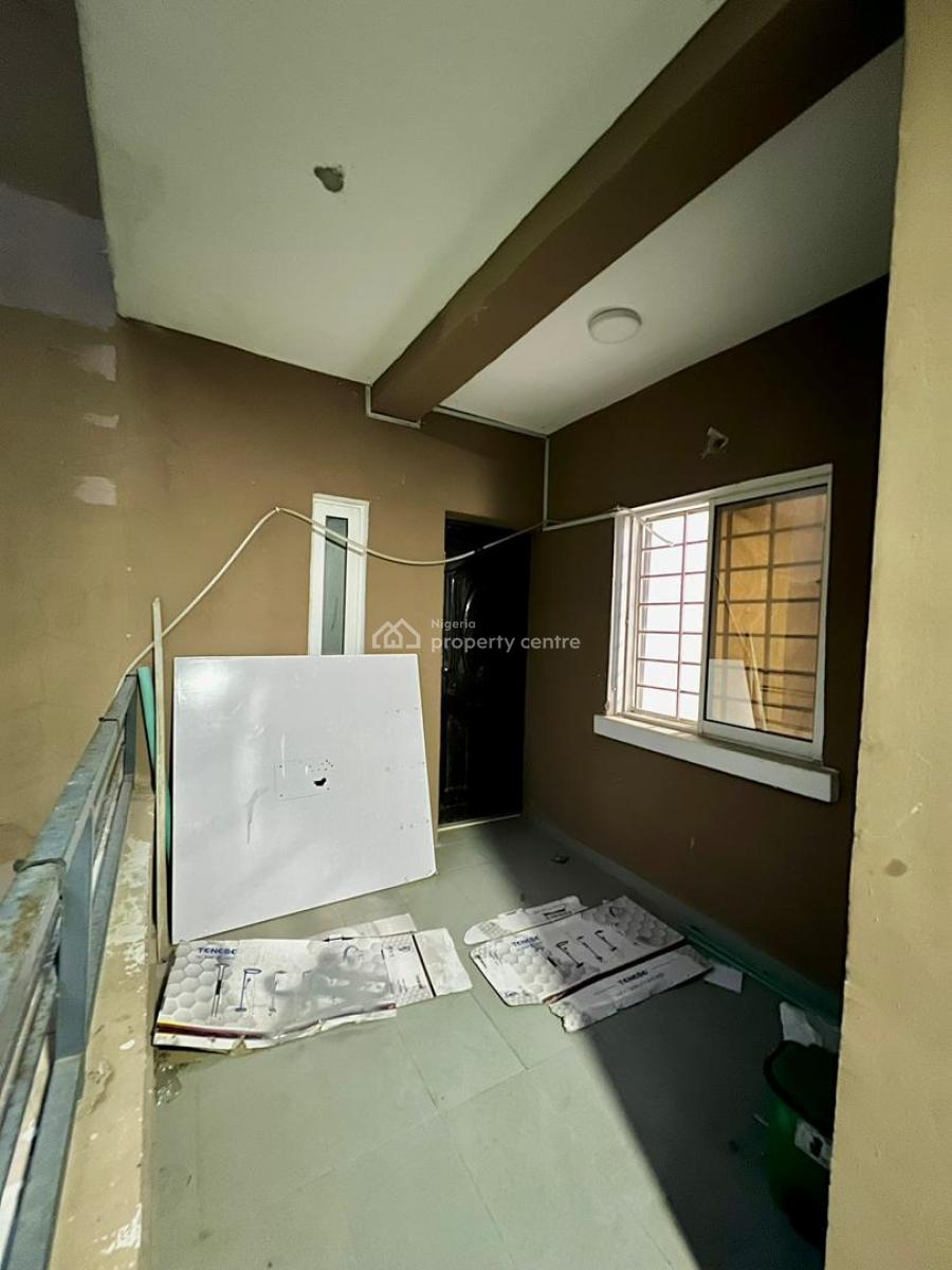 Upstairs Serviced 3 Bedroom Apartment with a Room Bq., Orchid, Lekki, Lagos, Flat / Apartment for Rent