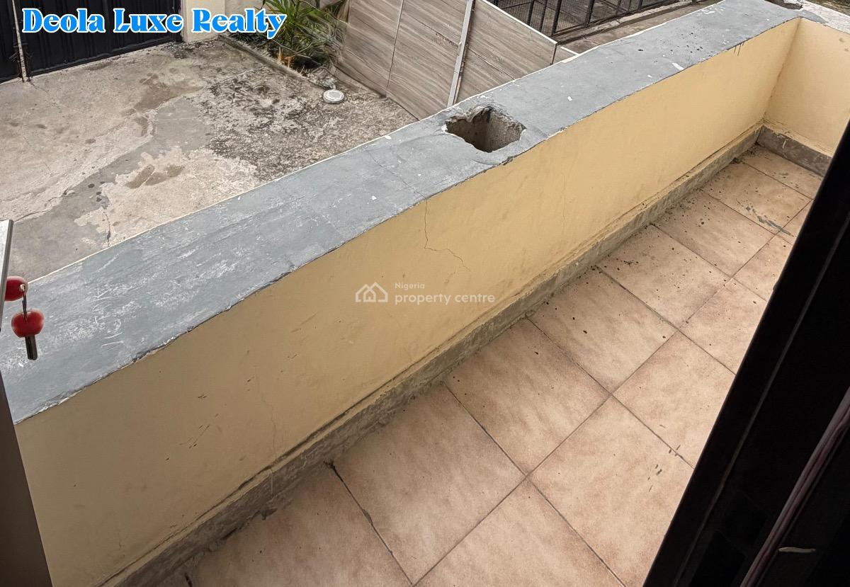 a Nice and Spacious Room Self Contain with Balcony(upstair), Off Admiralty Road, Lekki Phase 1, Lekki, Lagos, Self Contain (single Rooms) for Rent
