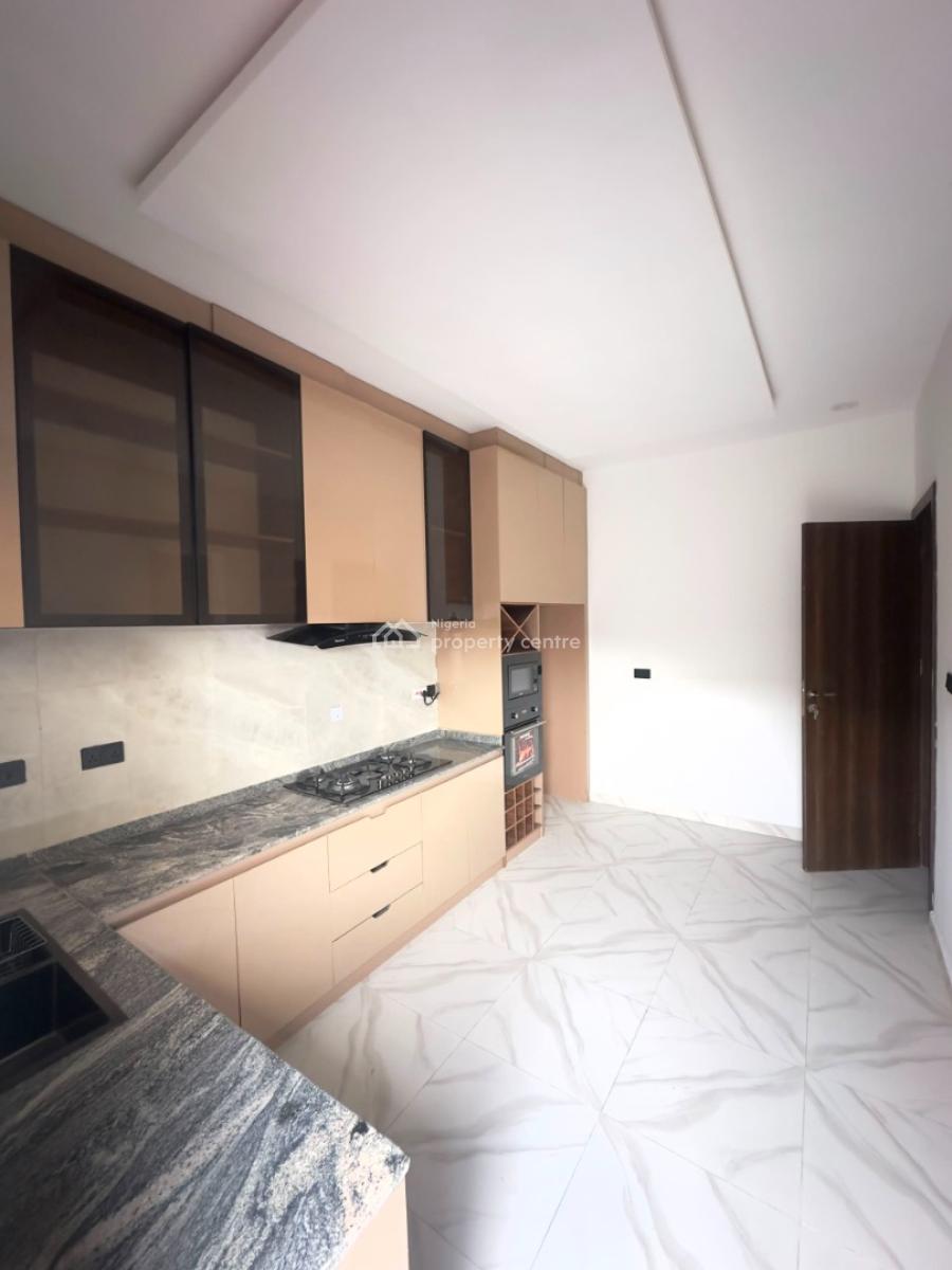 2 Bedroom Apartment, Lekki Phase 2, Lekki, Lagos, Block of Flats for Sale