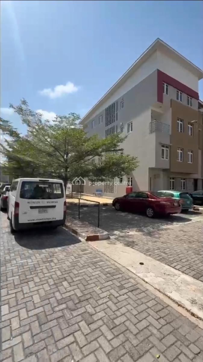 Fully Serviced 4 Bedrooms Semi-detached House with Bq, Ikate, Lekki, Lagos, Semi-detached Duplex for Sale