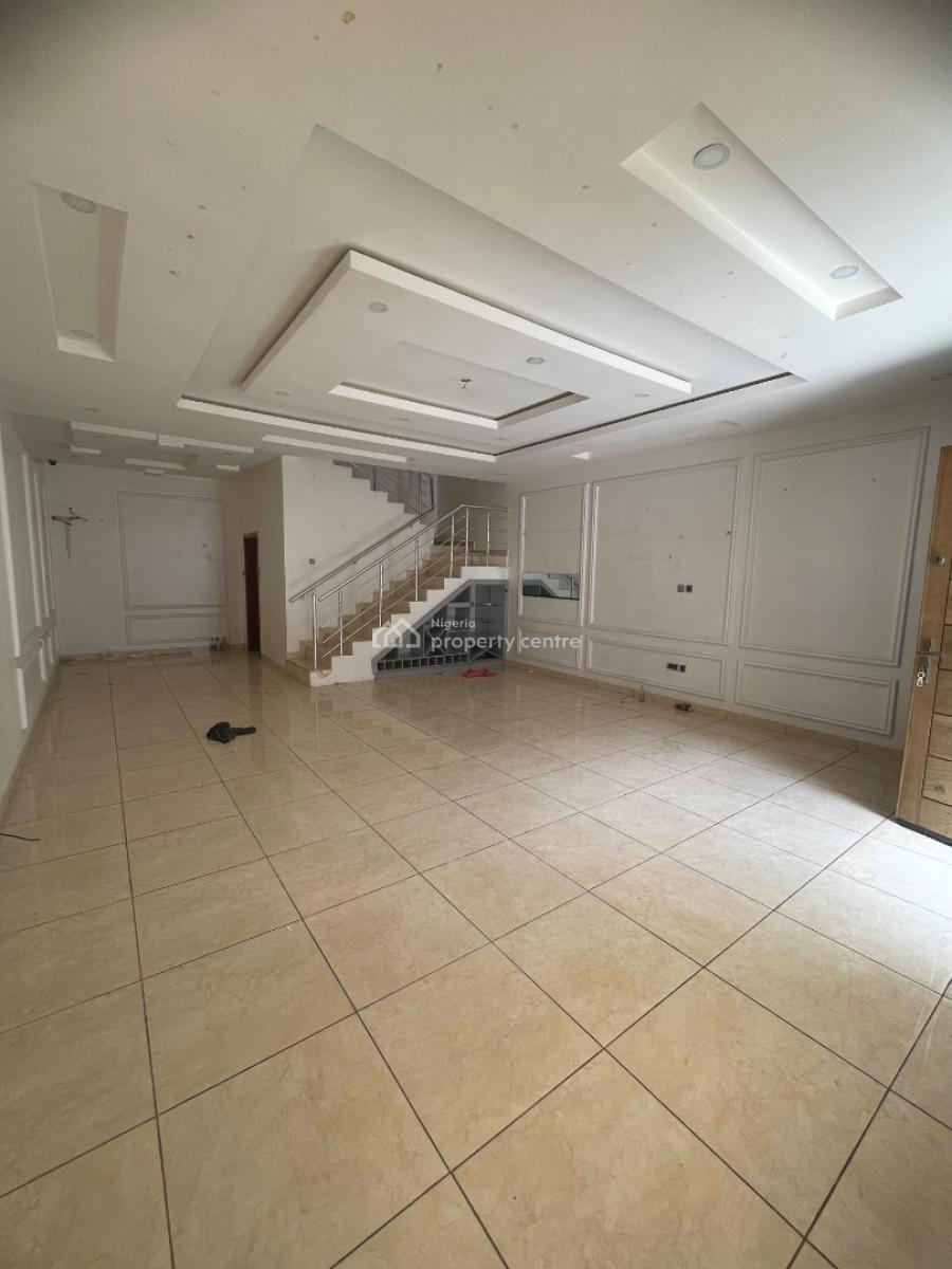 Well Built Fully Serviced 4 Bedroom Terrace Duplex with Bq, Lekki Phase 1, Lekki, Lagos, Terraced Duplex for Rent