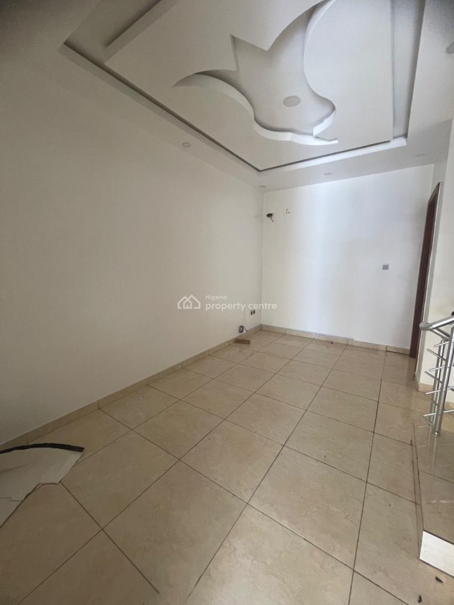 Well Built Fully Serviced 4 Bedroom Terrace Duplex with Bq, Lekki Phase 1, Lekki, Lagos, Terraced Duplex for Rent