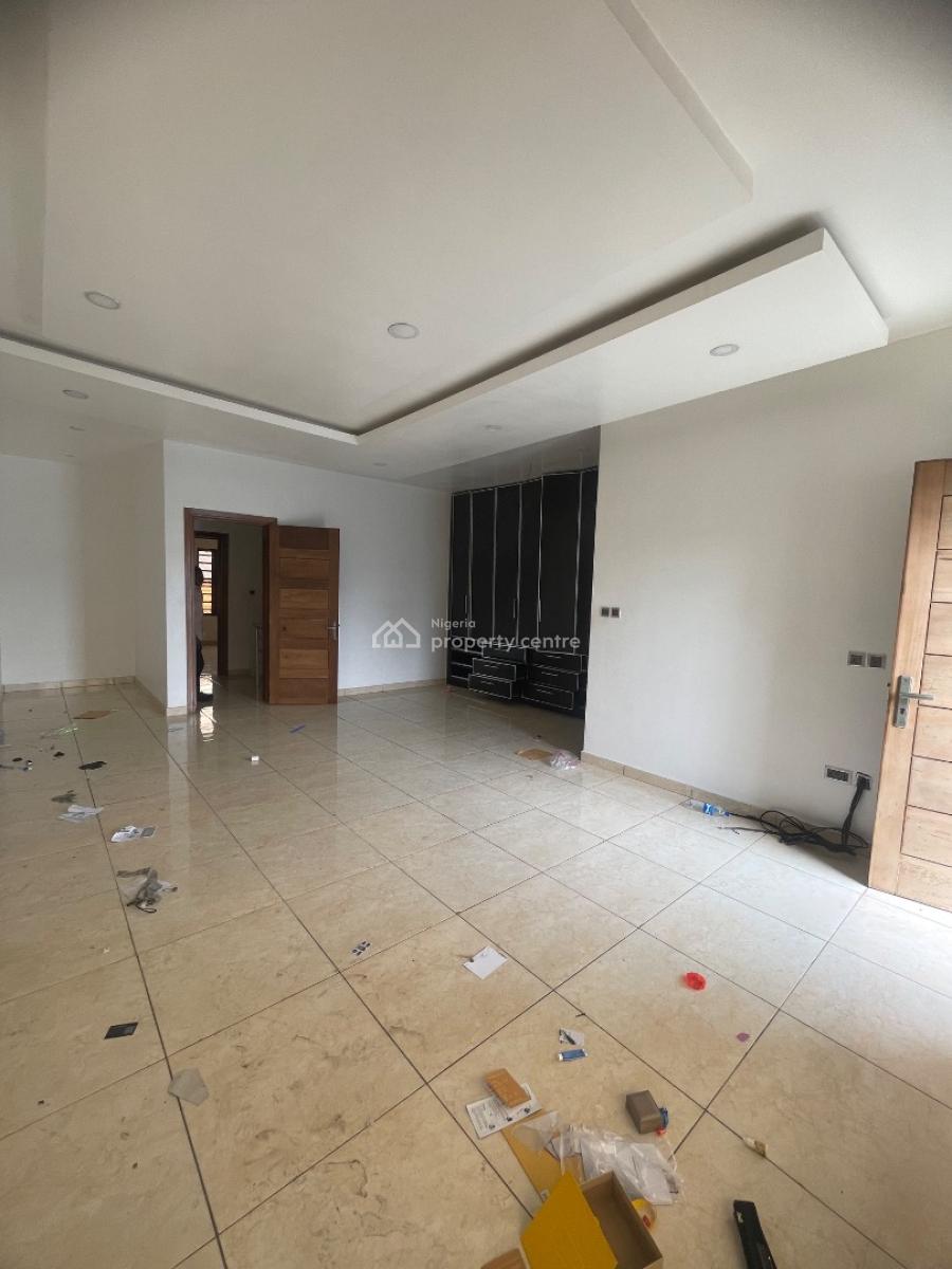 Well Built Fully Serviced 4 Bedroom Terrace Duplex with Bq, Lekki Phase 1, Lekki, Lagos, Terraced Duplex for Rent