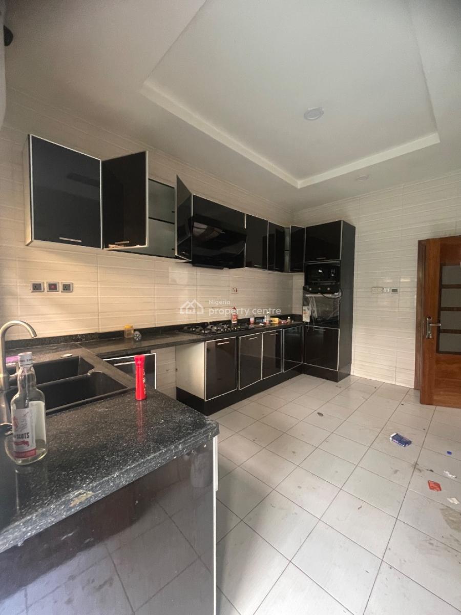 Well Built Fully Serviced 4 Bedroom Terrace Duplex with Bq, Lekki Phase 1, Lekki, Lagos, Terraced Duplex for Rent
